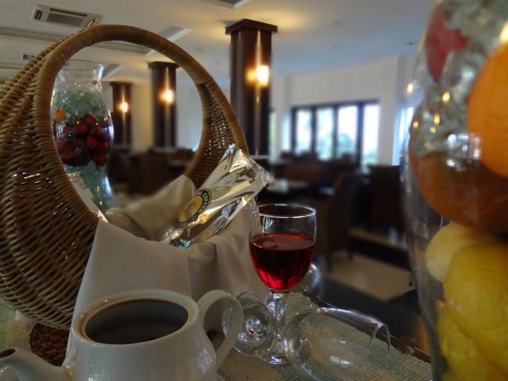 בנדה אקה Oasis Atjeh Hotel מראה חיצוני תמונה